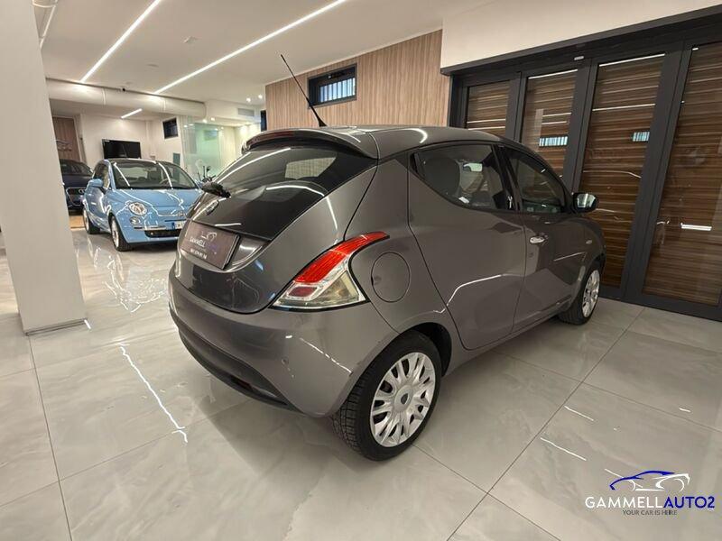 Lancia Ypsilon LANCIA YPSILON GPL
