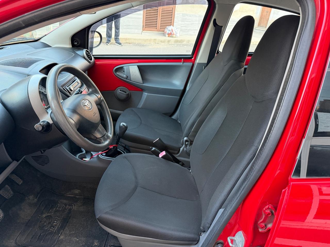 Toyota Aygo 1.0 12V VVT-i 5 porte Sol