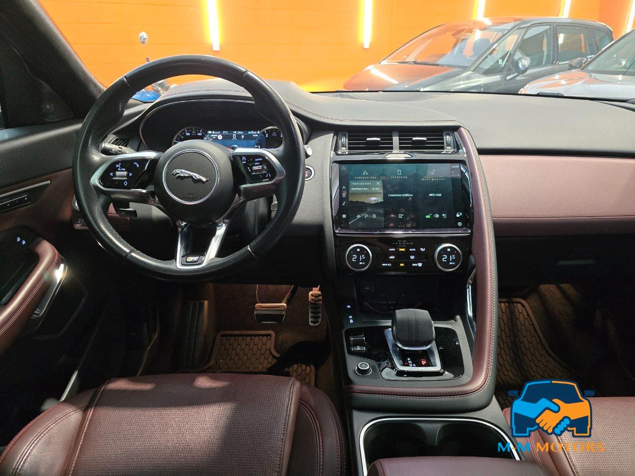 Jaguar E-Pace 2.0d i4 mhev R-Dynamic Black awd 163cv auto GAR.UFF. 03/2028