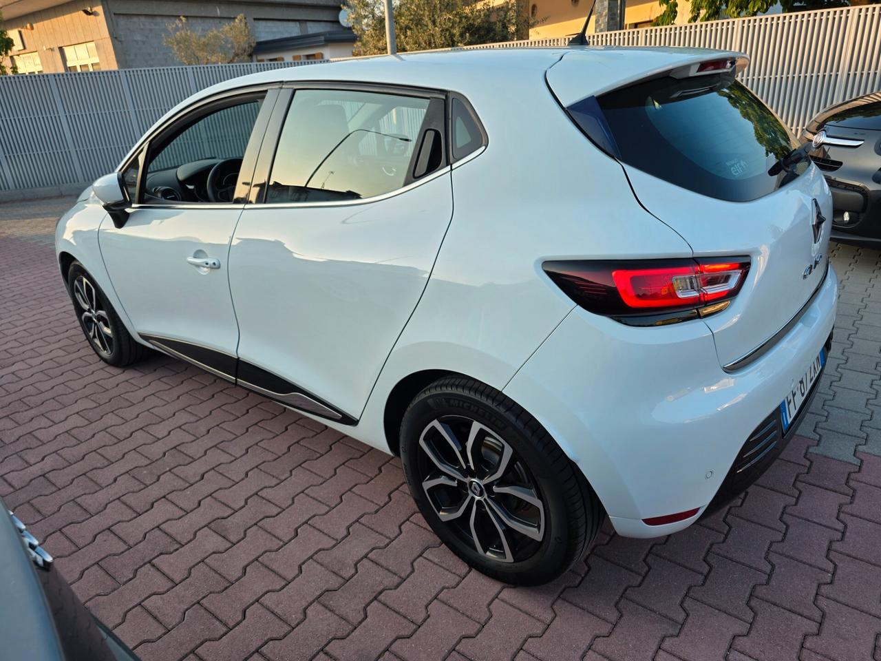 Renault Clio Sport perfetta e garantita 12 mesi