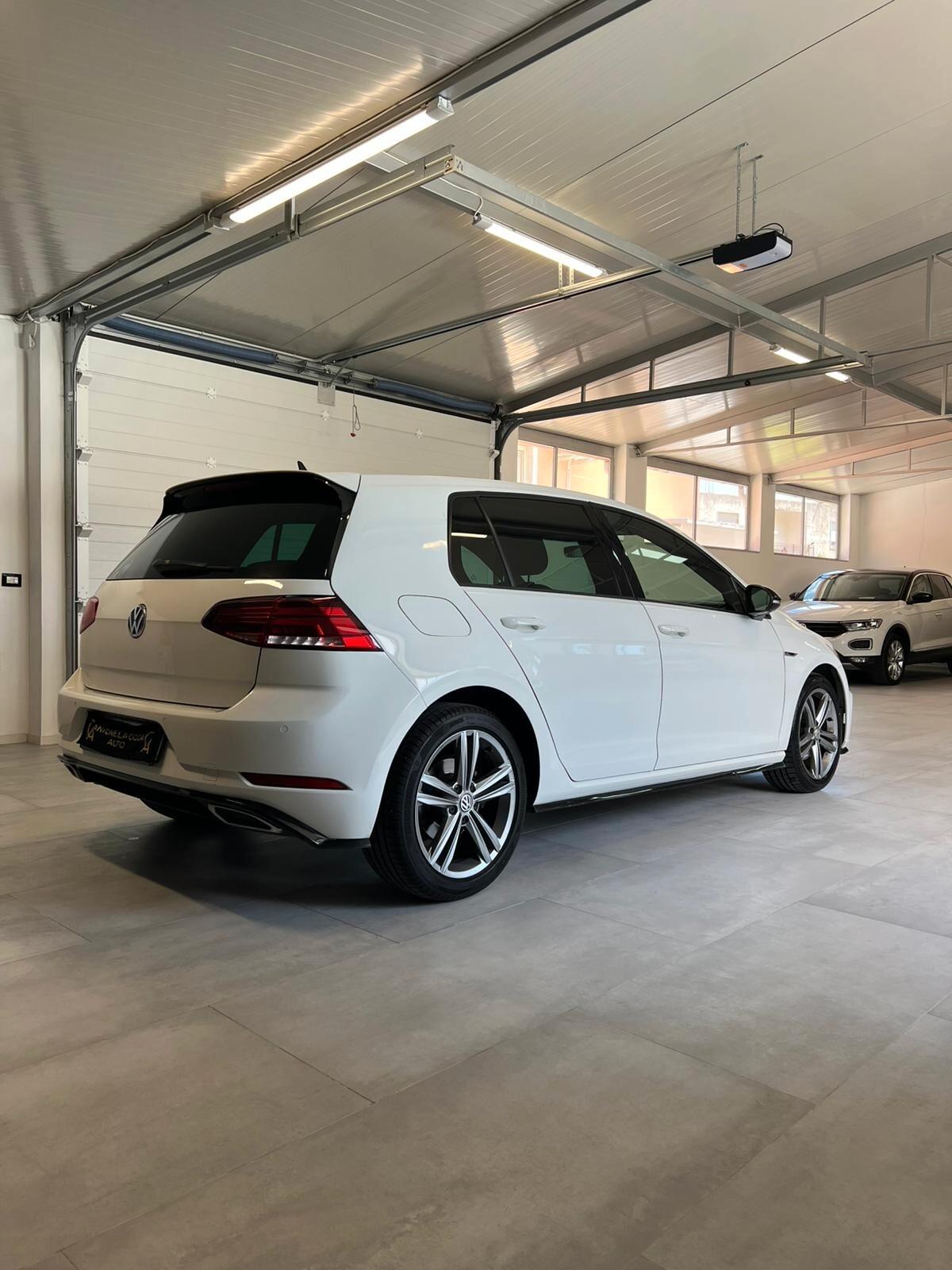Volkswagen Golf 2.0 TDI DSG 5p. R-LINE