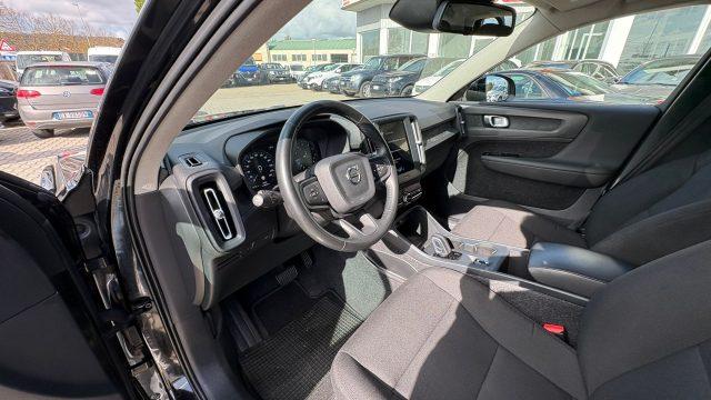 VOLVO XC40 T2 Geartronic Momentum ***IVA ESPOSTA***