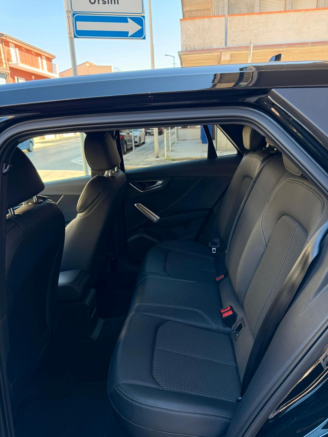 Audi Q2 35 TDI quattro S tronic line Edition