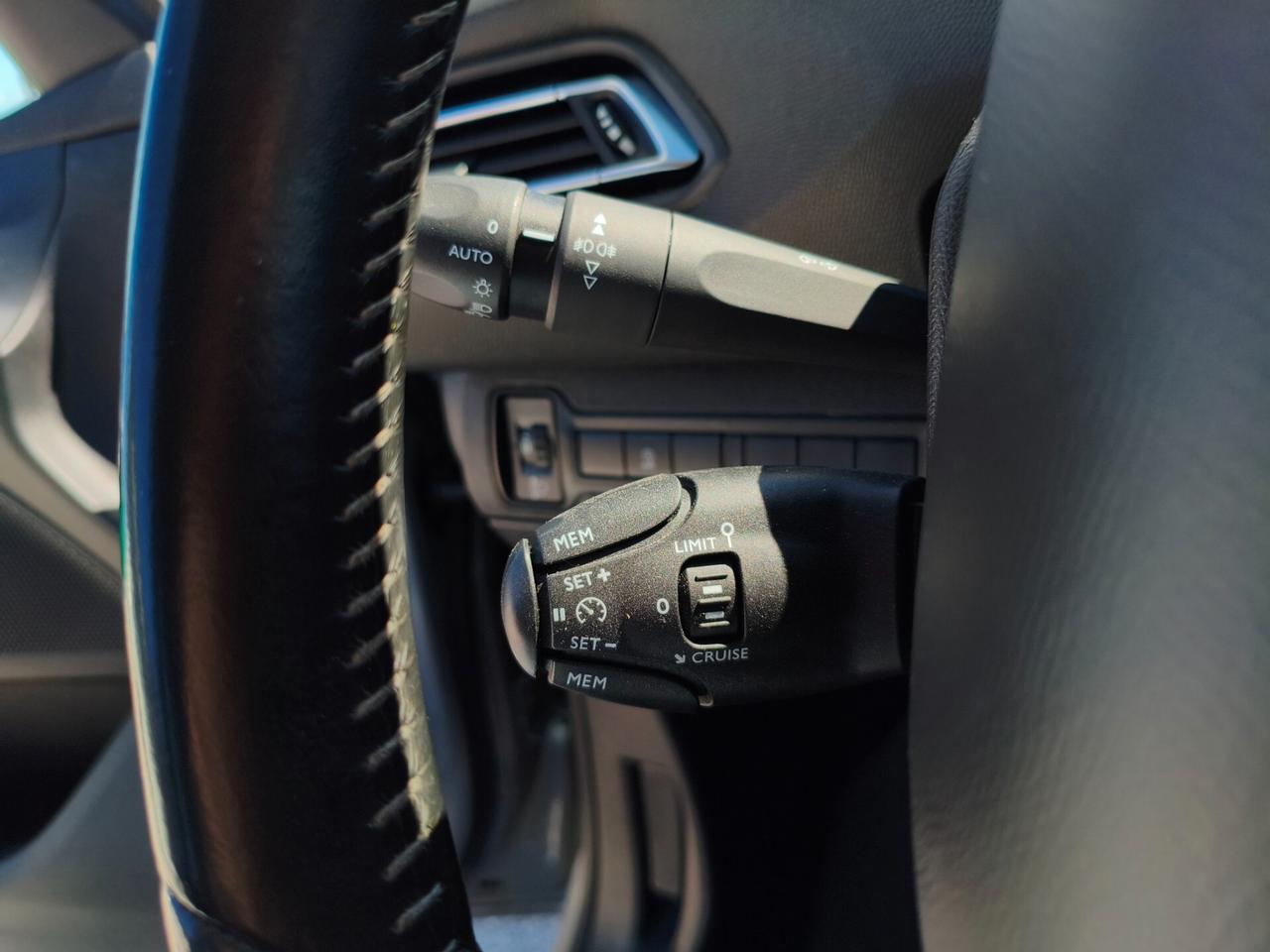 Peugeot 308 BlueHDi 100 S&S Active