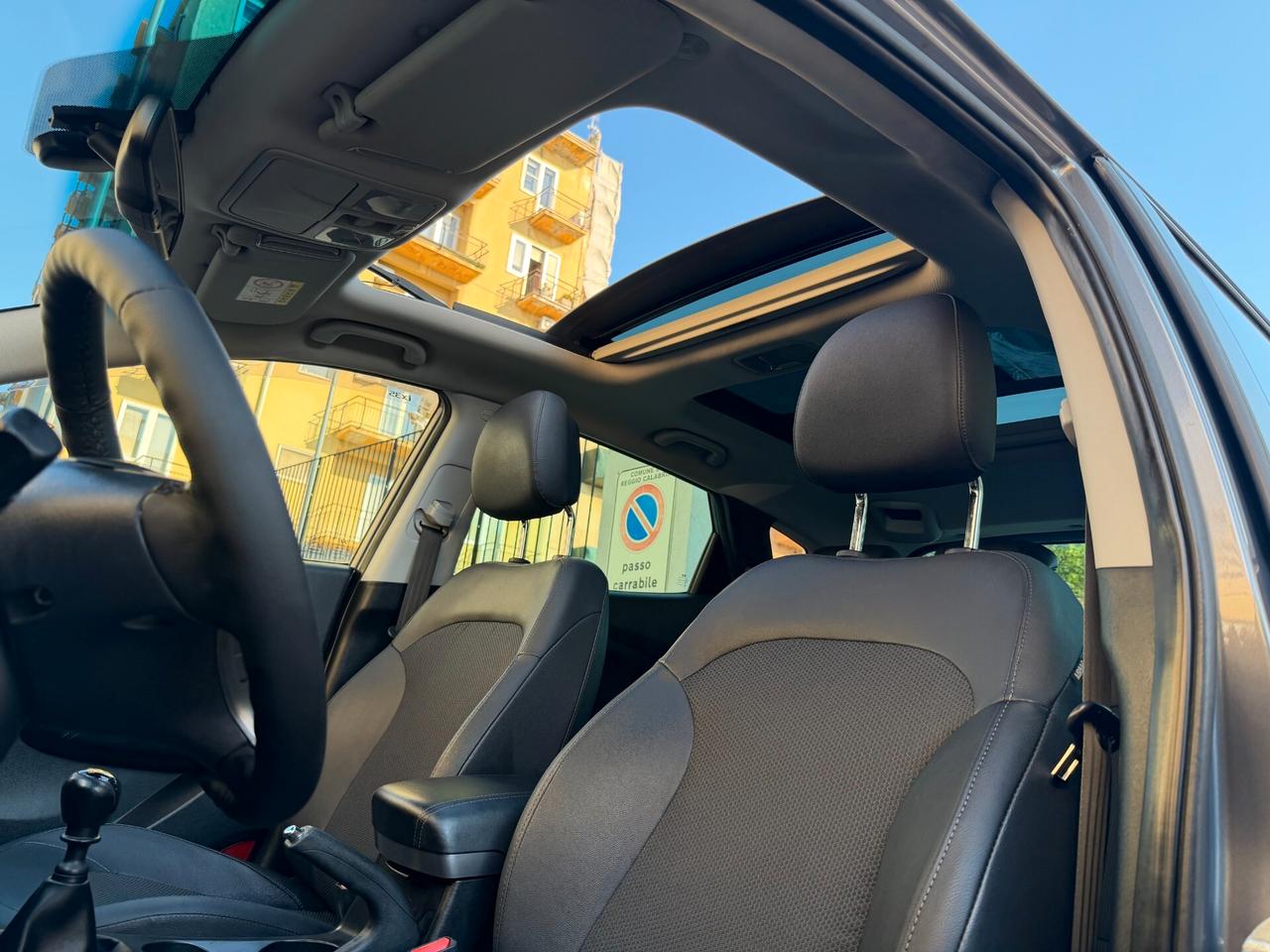Hyundai iX35 1.7 CRDi 2WD Xpossible PANORAMA