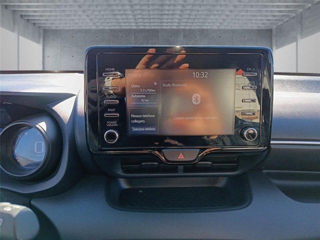 TOYOTA Yaris 4ª serie 1.0 5 porte Trend