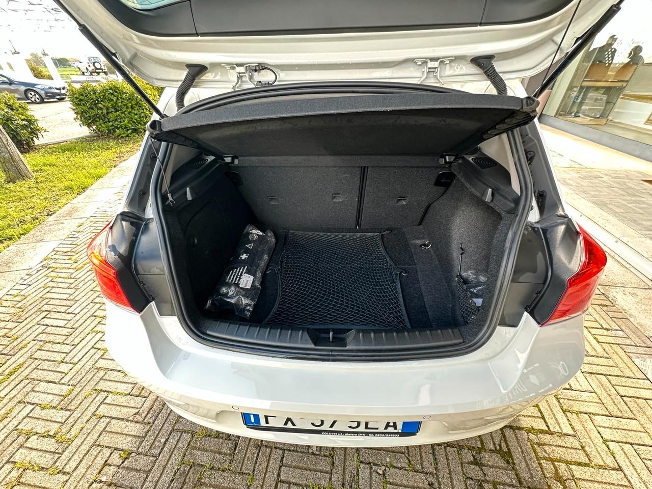 Bmw 116 116d 5p. Business