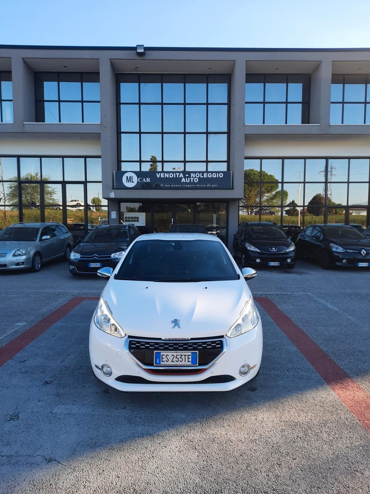 Peugeot 208 1.6 THP 200 CV 3 porte GTi