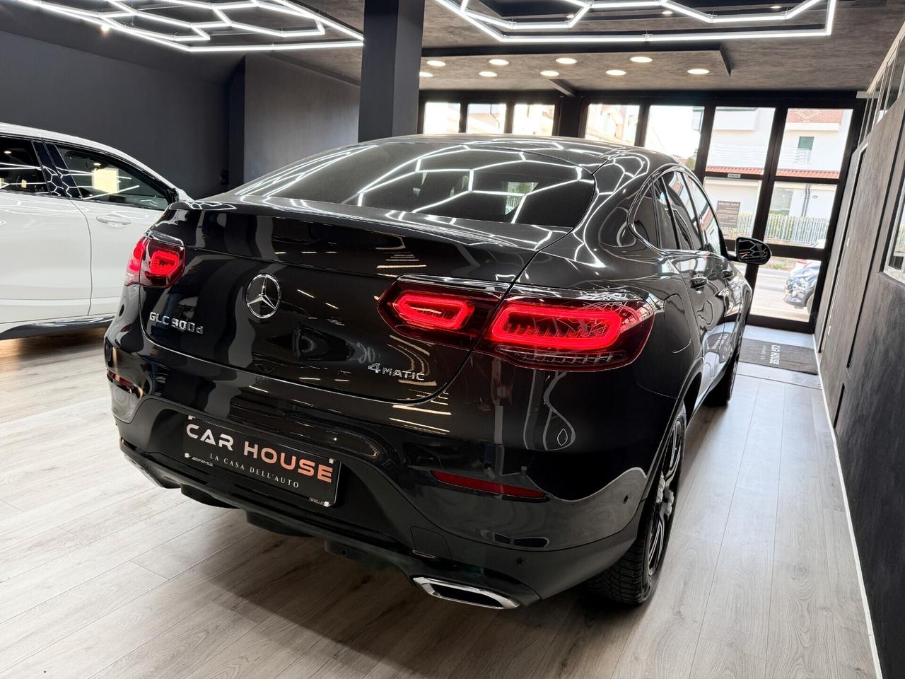 Mercedes-Benz GLC Coupé 300d 4Matic Premium Interni