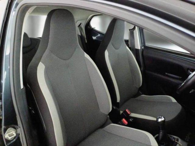 TOYOTA Aygo Connect 1.0 VVT-i 72 CV 5 porte x-play