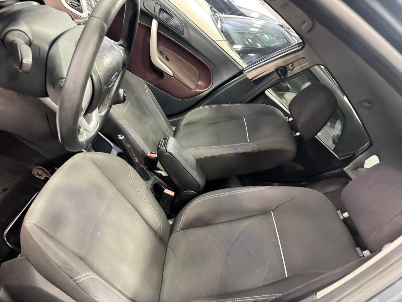 Ford Fiesta 1.4 TDCi 5p. Titanium