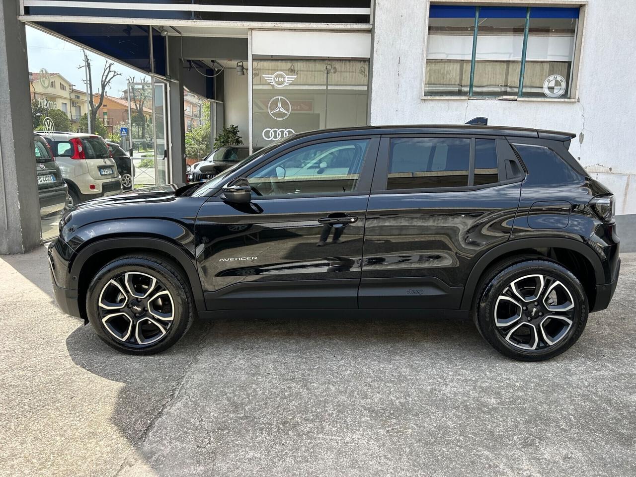 Jeep Avenger 1.2 100 CV Summit “ 6.500 KM NUOVA”