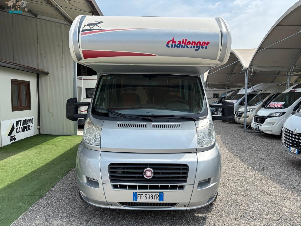 CHALLENGER GENESIS 55 - mansardato con letti a castello in coda