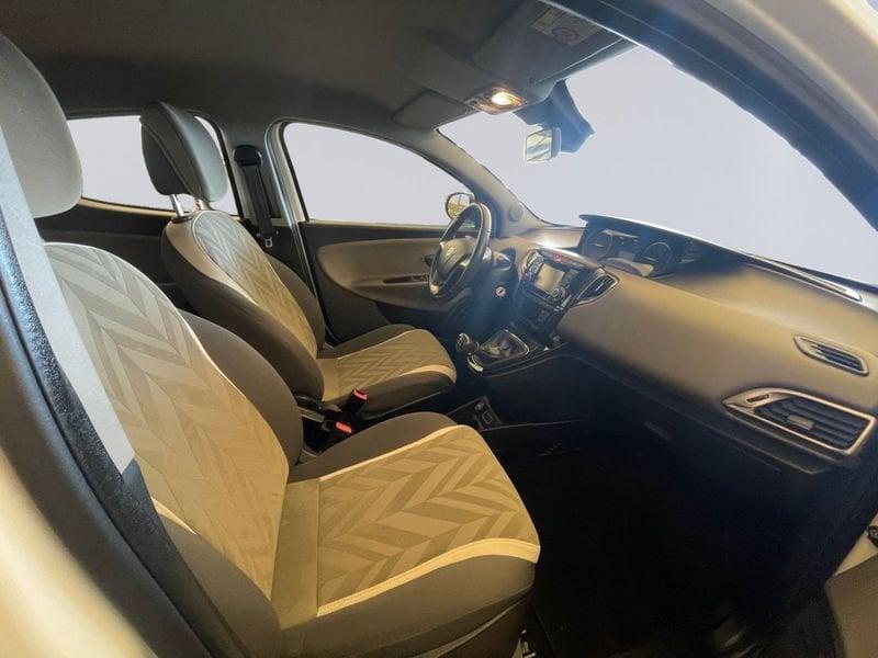 Lancia Ypsilon 1.2 69cv Gold