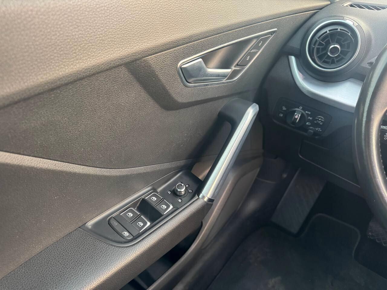 Audi Q2 1.6 TDI S tronic Sport 12/2017