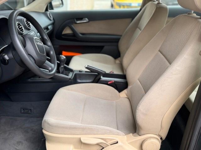 Audi A3 1.6 Ambition 3 porte