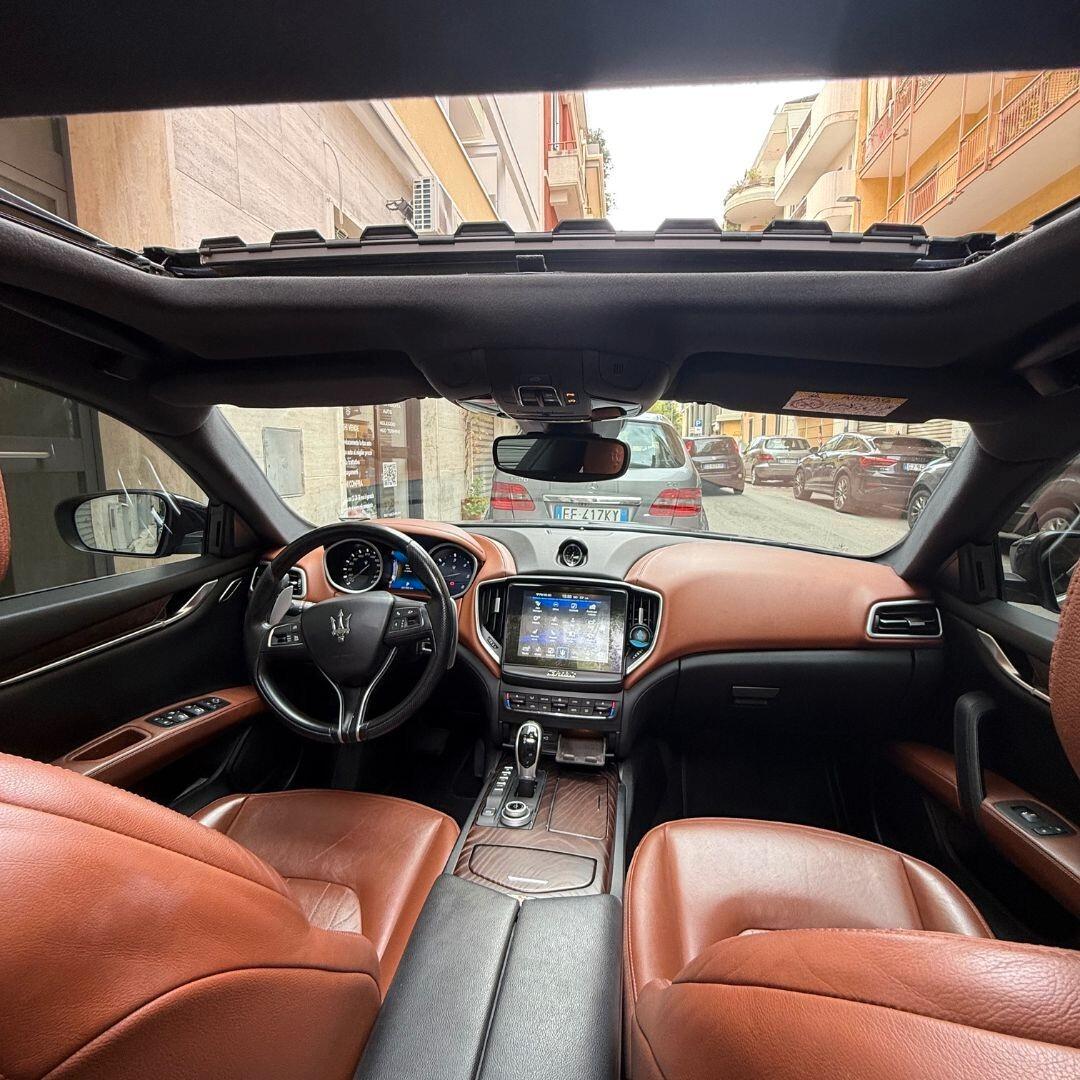 Maserati Ghibli V6 Diesel 275 CV Gransport **FULL**