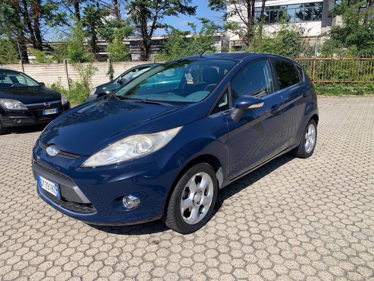 Ford Fiesta 1.4 TDCi 5p. Ghia