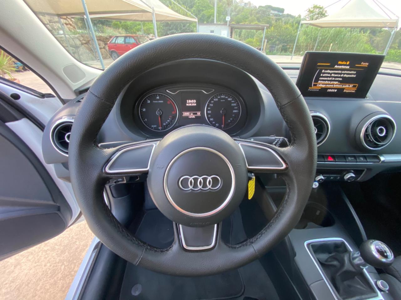 Audi A3 SPB 1.6 TDI 105 cv Business