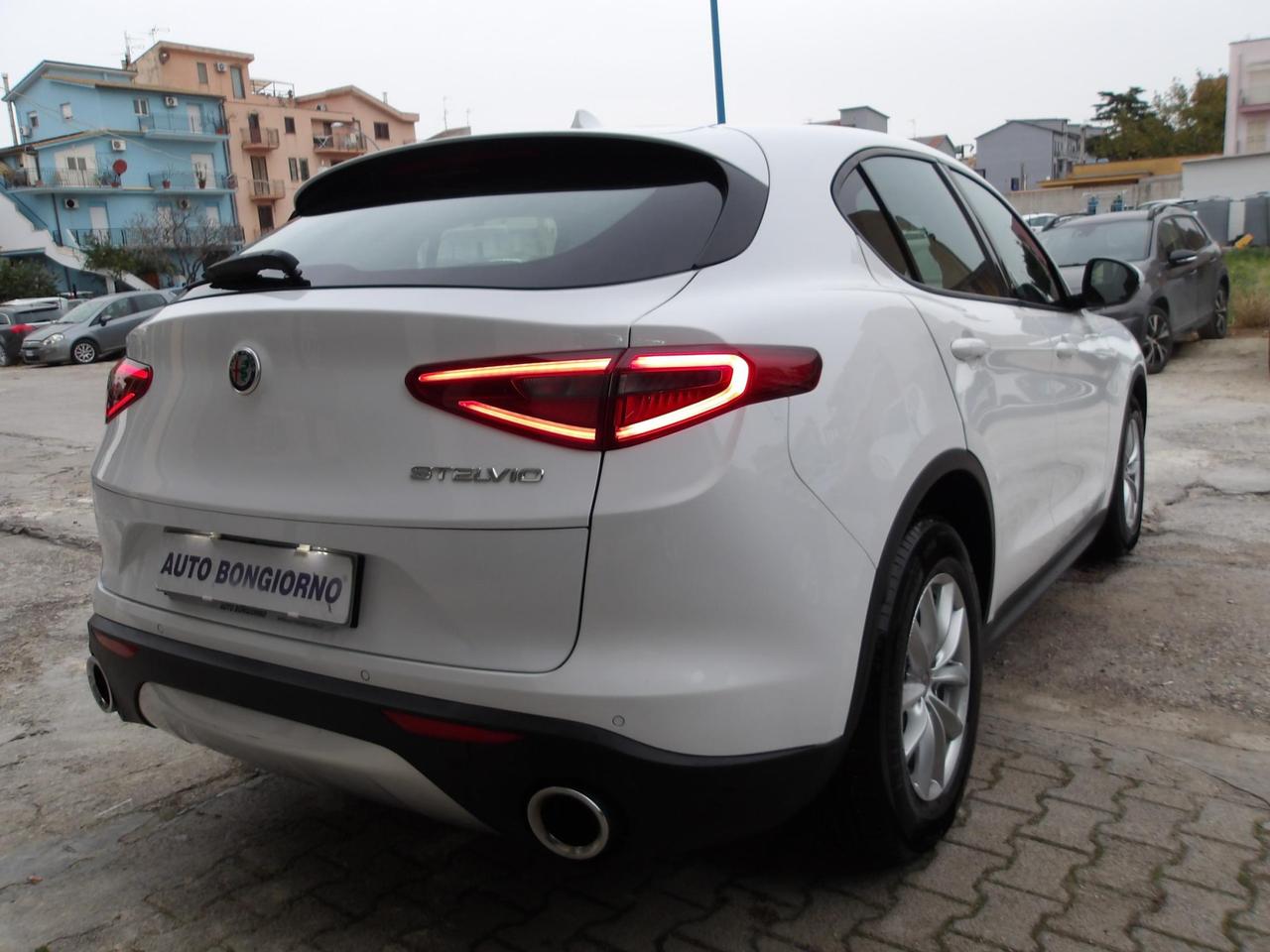 Alfa Romeo Stelvio 2.2 t Super rwd 180cv auto