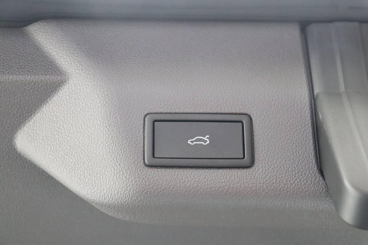 Volkswagen Multivan 1.5 eHYBRID 245CV 4Motion DSG EDITION TETT. PAN. MATRIX MY26