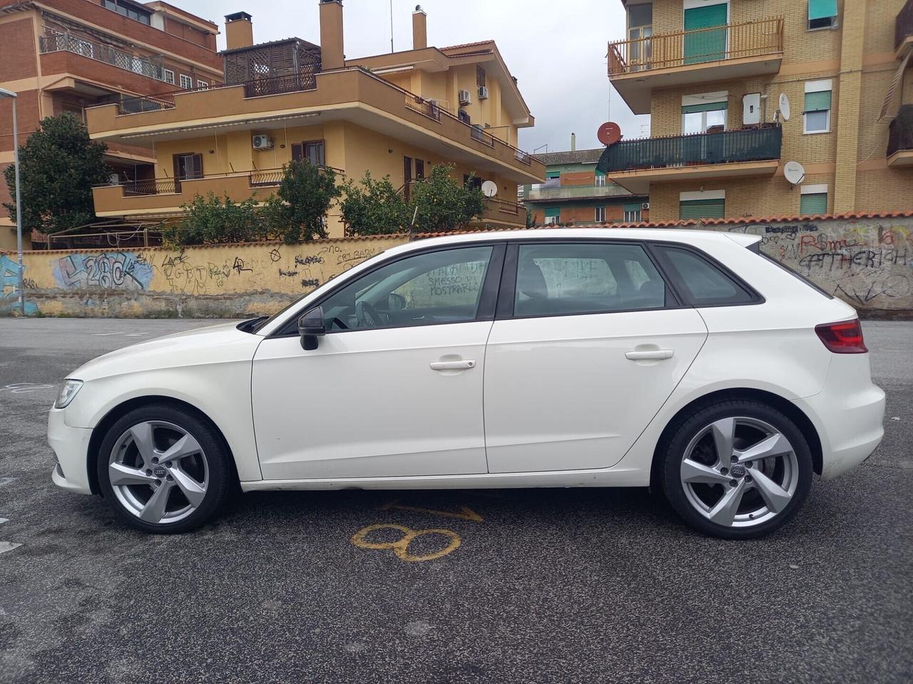 Audi A3 Sportback 1.6 Tdi 105cv E5 MEGA TAGLIANDO