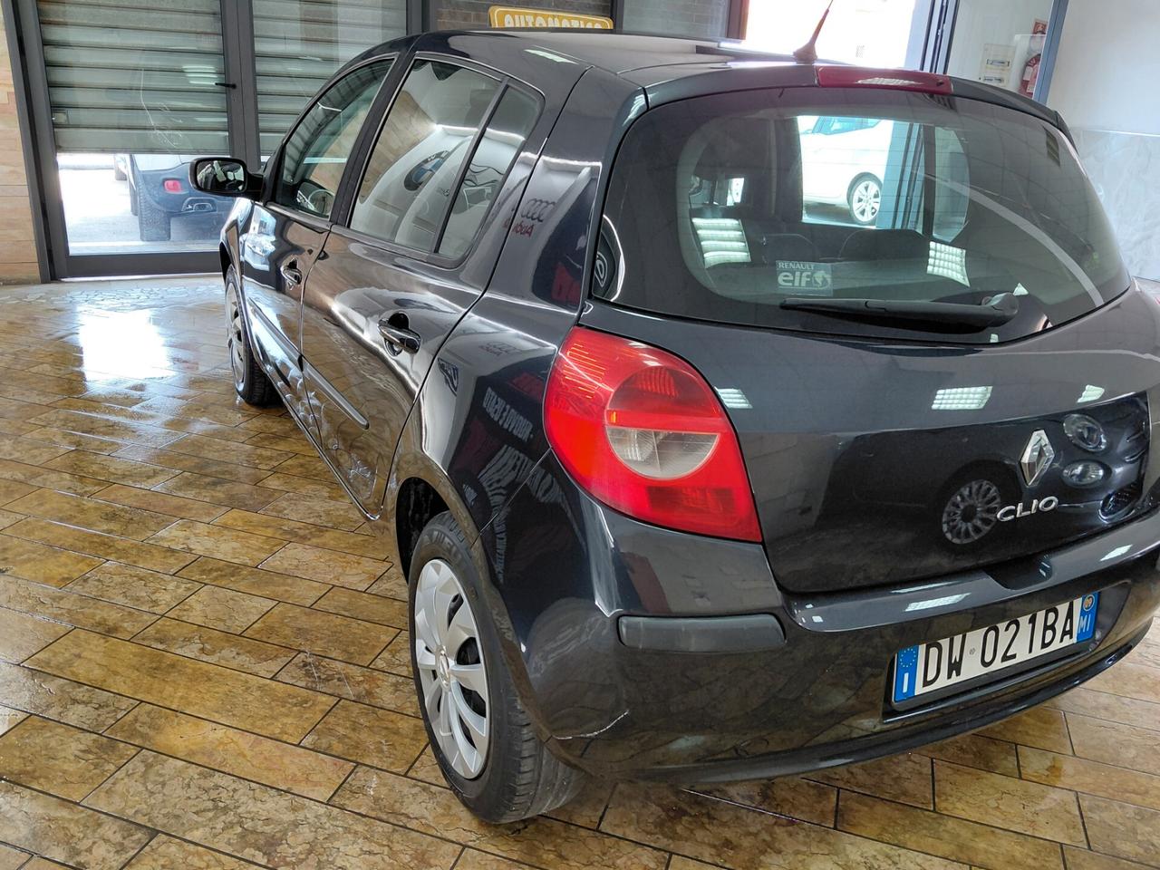 Renault Clio 1.2 16V CAMBIO AUTOMATICO