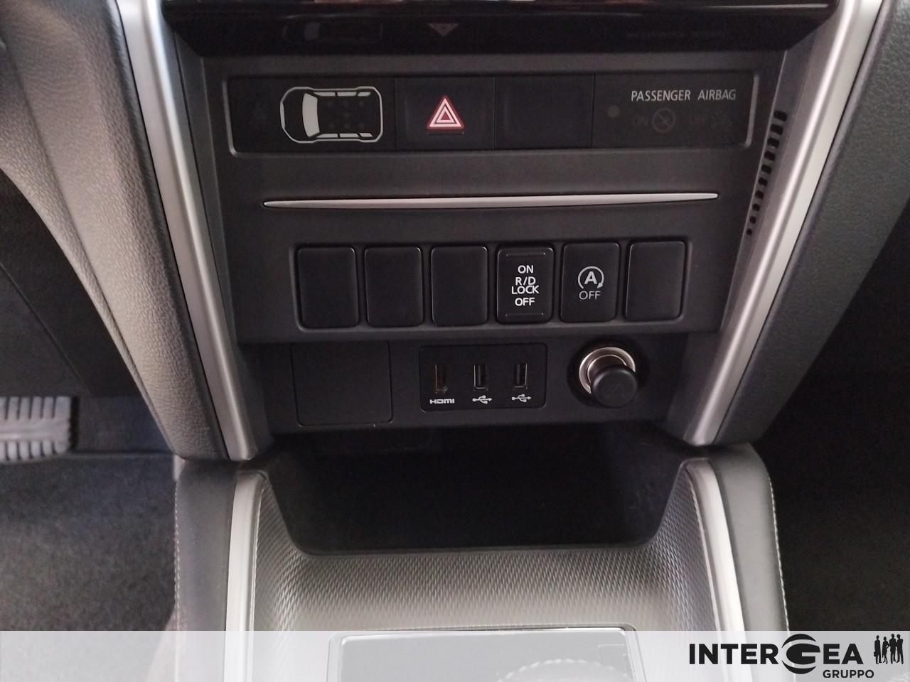 MITSUBISHI L200 d.cab 2.3d Intense 4wd 150cv auto §§