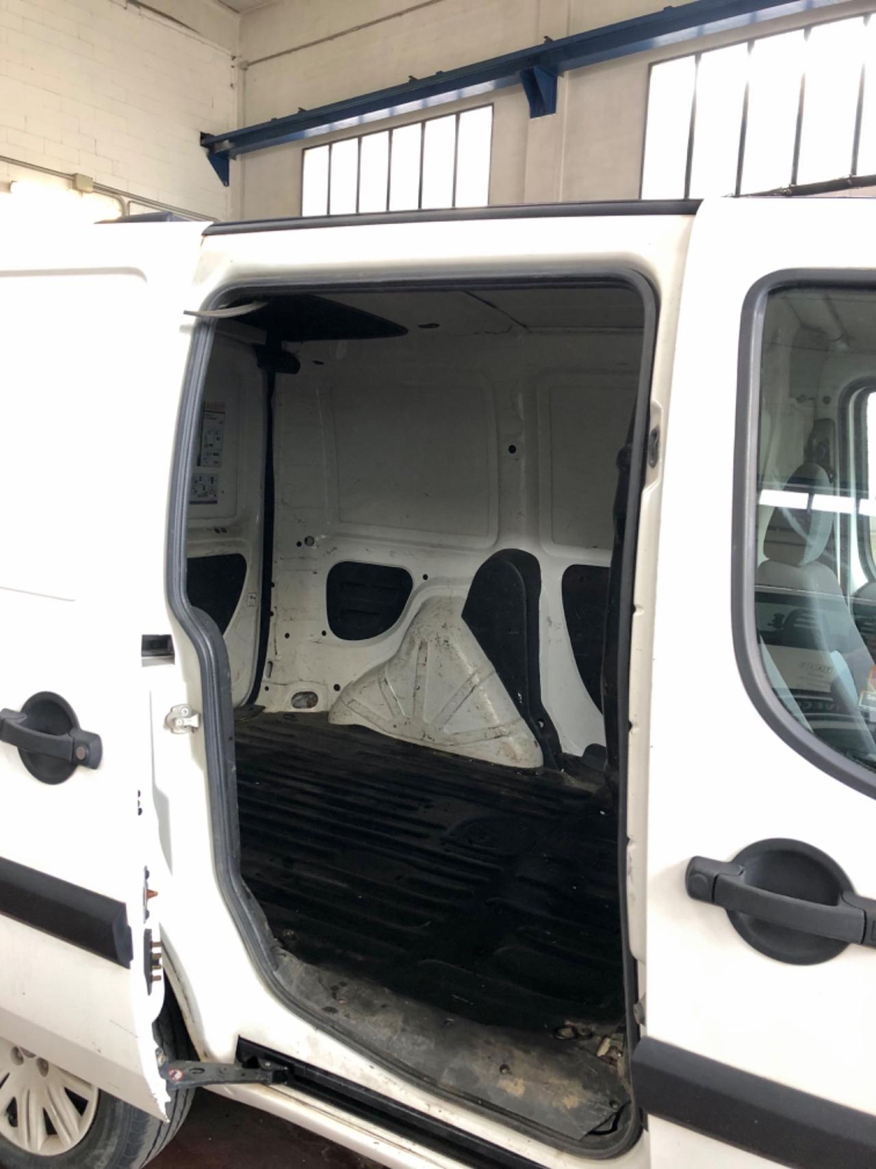Fiat Doblo Doblò 1.6 metano per neopatentati