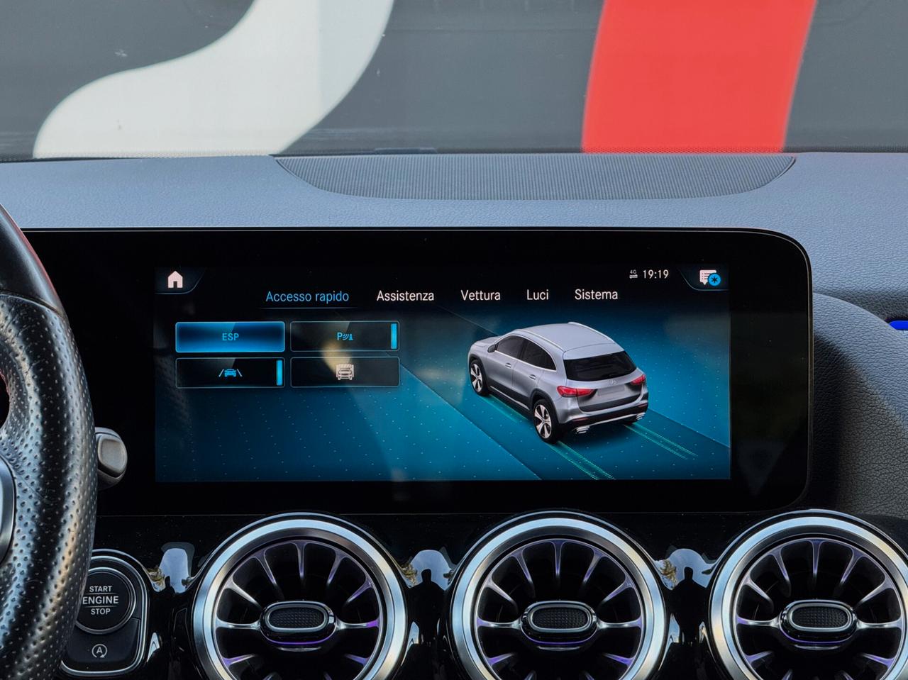 Mercedes-Benz GLA 200 d Premium AMG TETTO PACK LED
