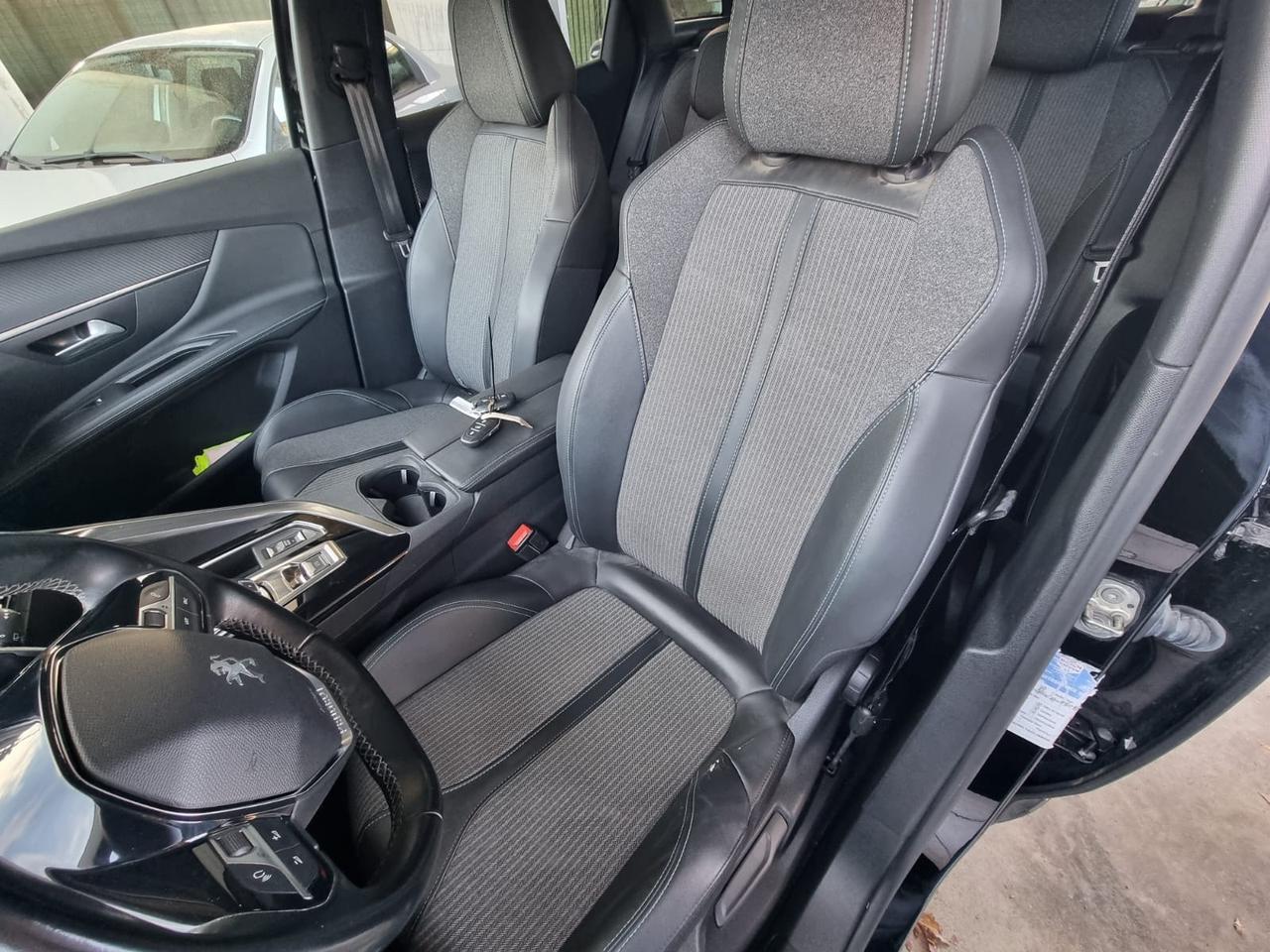 Peugeot 3008 BlueHDi 130 S&S EAT8 Allure