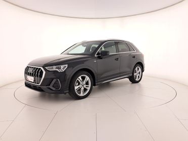 Audi Q3 35 2.0 tdi s line edition s-tronic