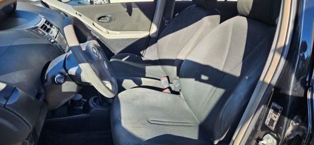 TOYOTA Yaris 1.0 5 porte Sol