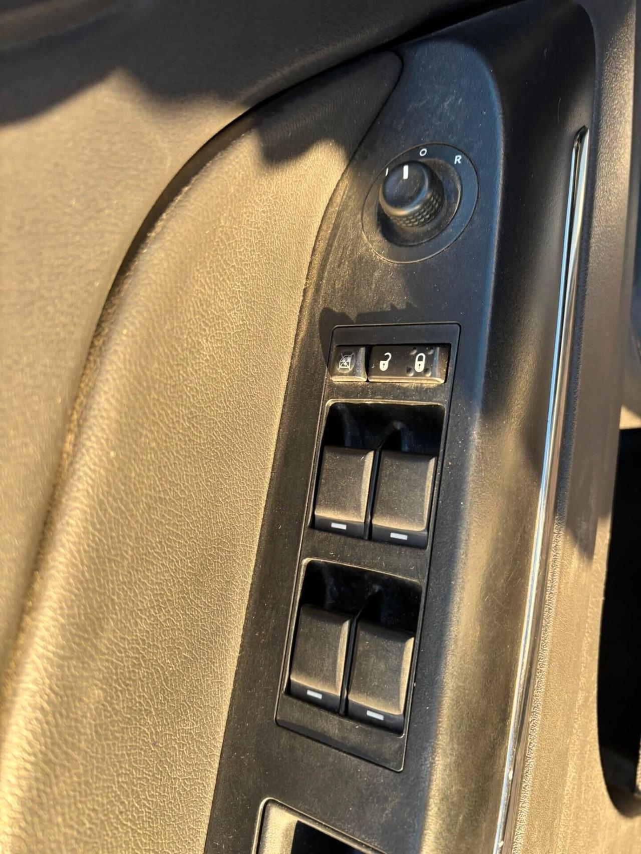 Jeep Compass 2.2 CRD Limited 2WD/*