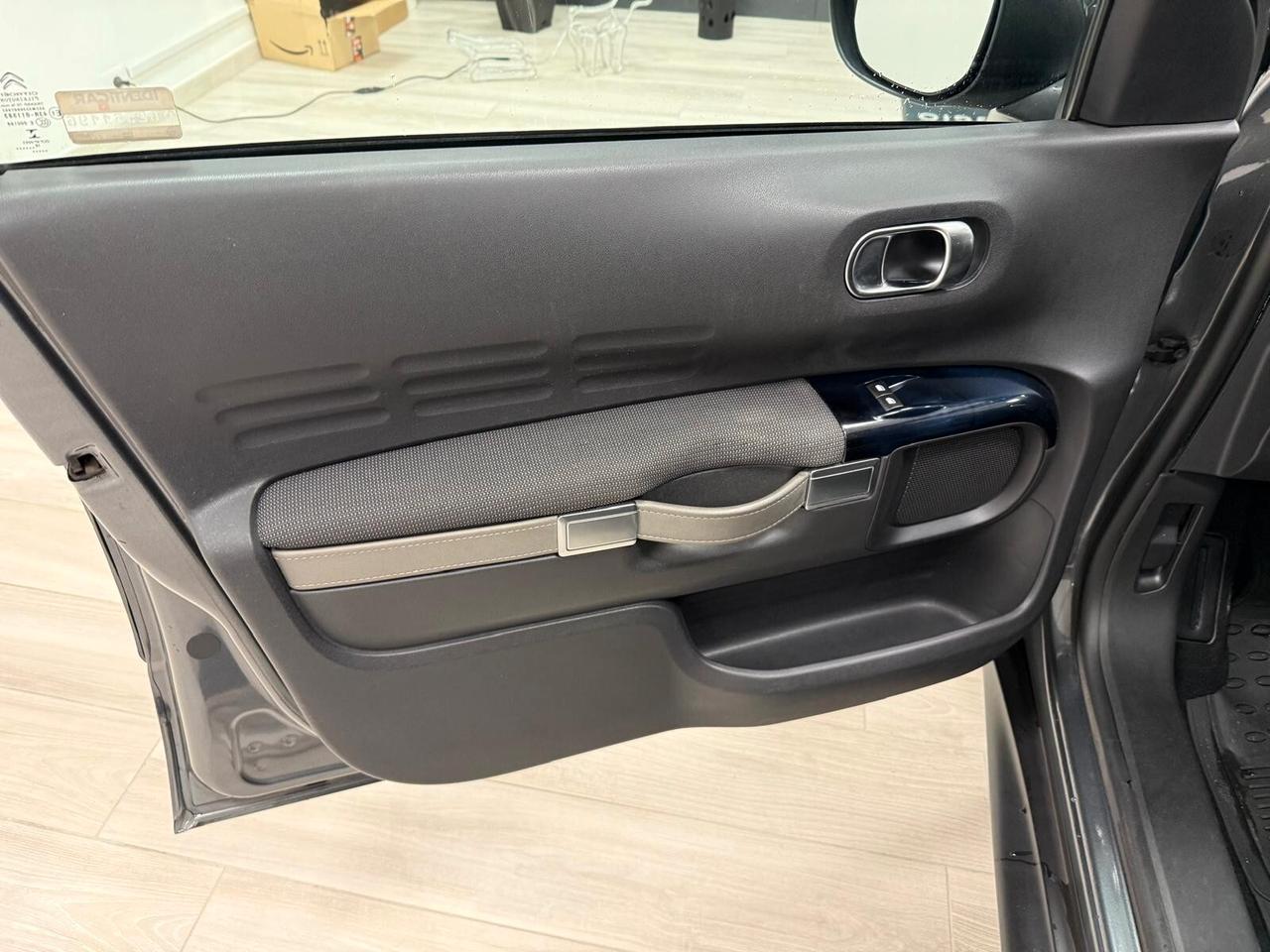 Citroen C4 Cactus Shine 82 cv