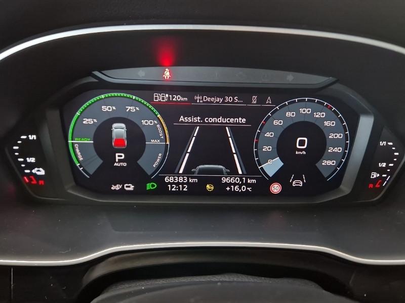 AUDI Q3 45 TFSI e S tronic Business