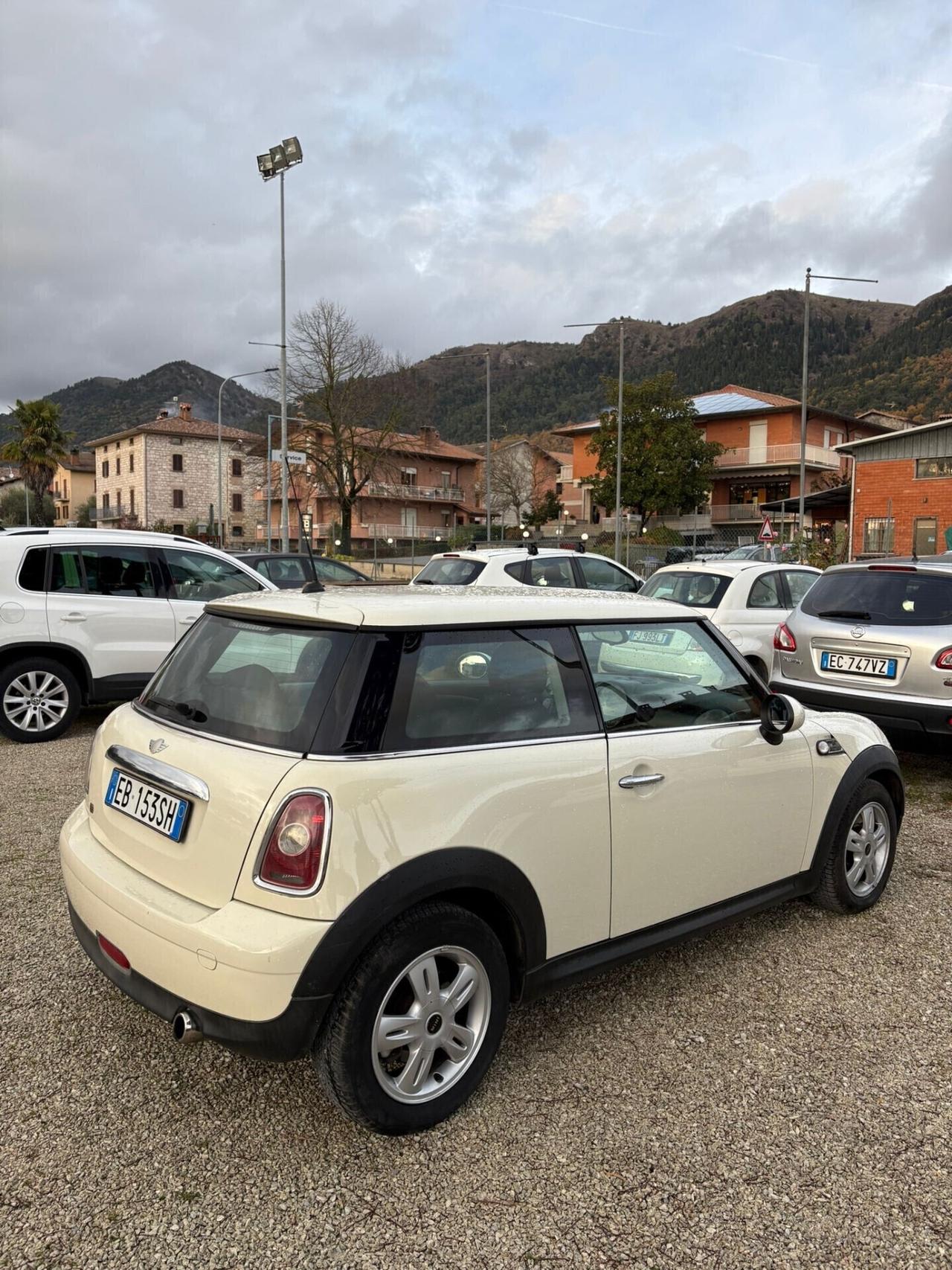 Mini Cooper D 1.6 Diesel PERFETTA NEOPATENTATI