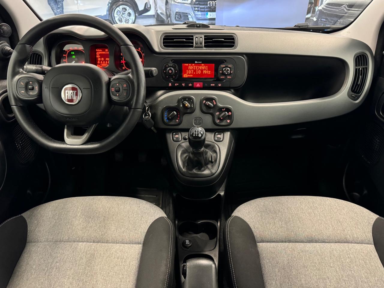 Fiat Panda 1.2 Lounge DISTRIBUZIONE NUOVA!!