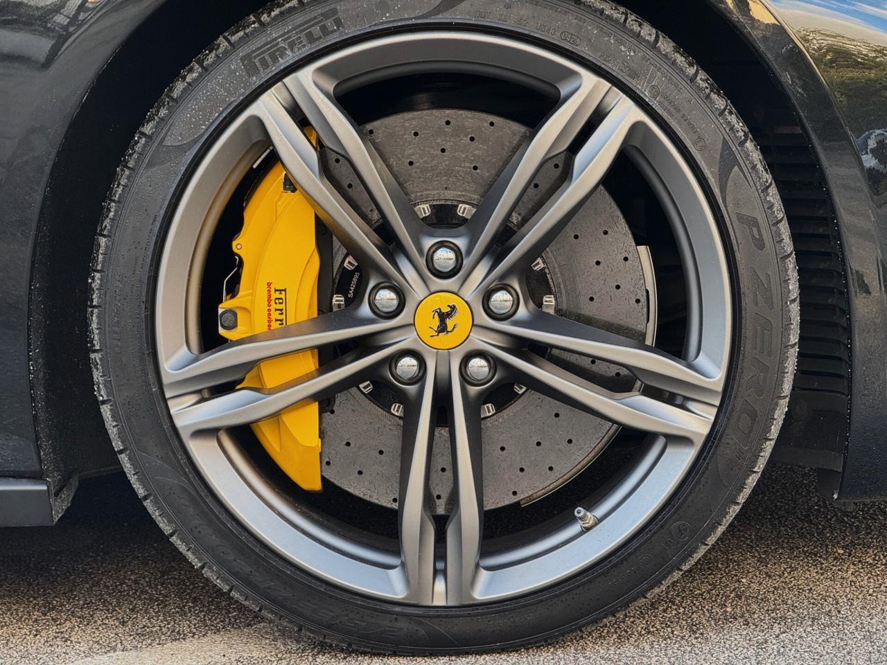 Ferrari GTC4 Lusso 6.3 DCT V12 689CV LIFT SCUDETTI