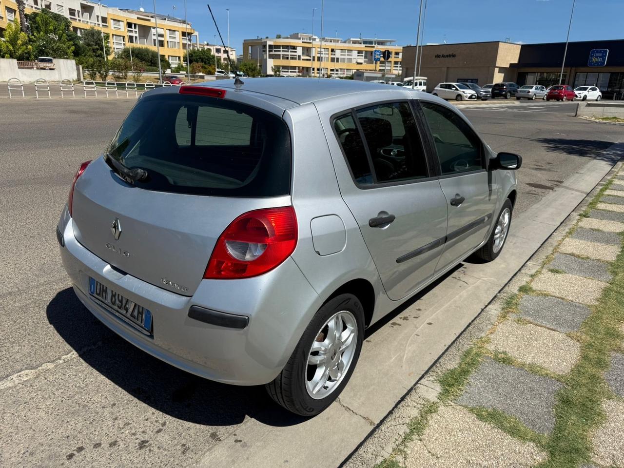 Renault Clio 1.5 Diesel 5 porte -Neopatentati