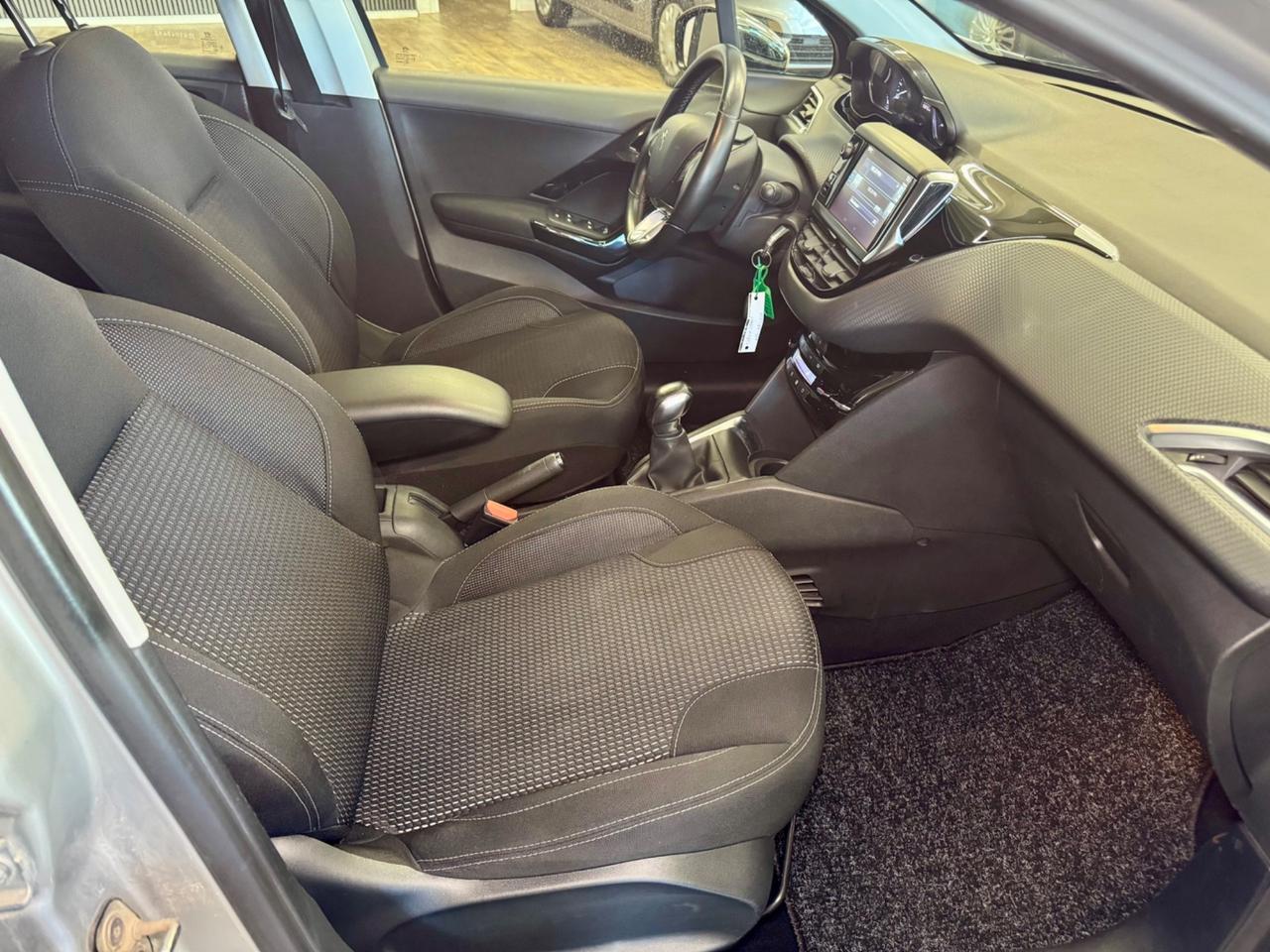 Peugeot 208 PureTech Allure
