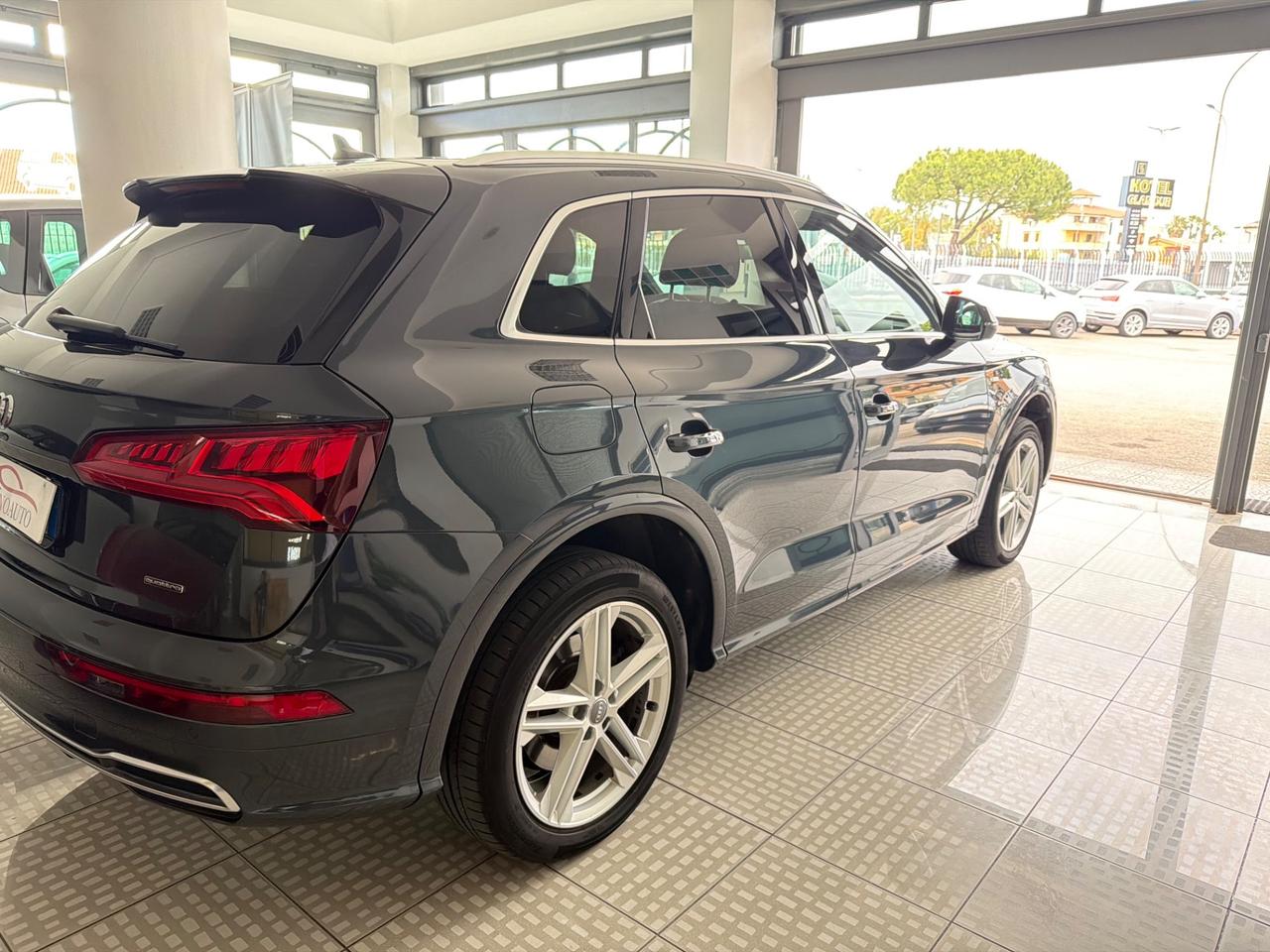 Audi Q5 40 TDI quattro S tronic line plus