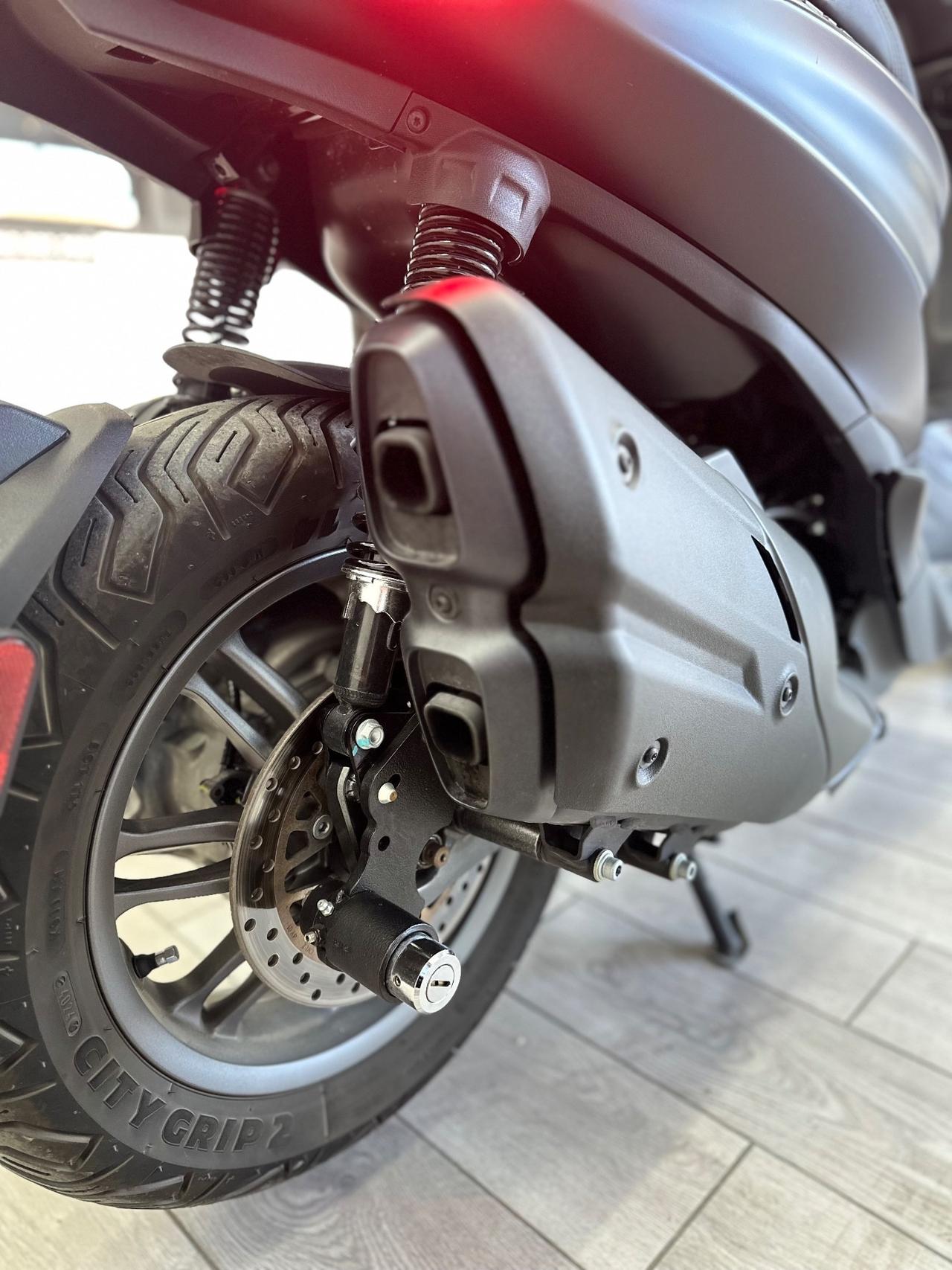 Piaggio Beverly 400 S