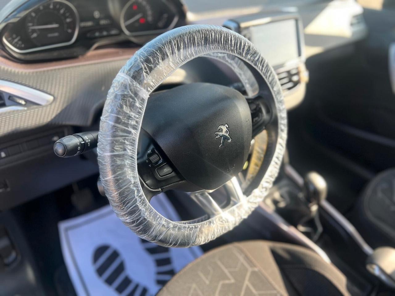 Peugeot 2008 1.2 VTi 82CV Allure