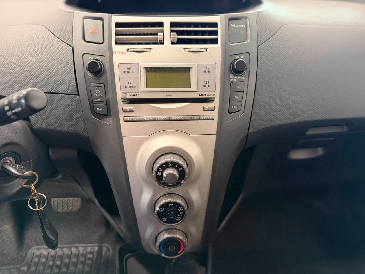 Toyota Yaris 1.3 5 porte Sol