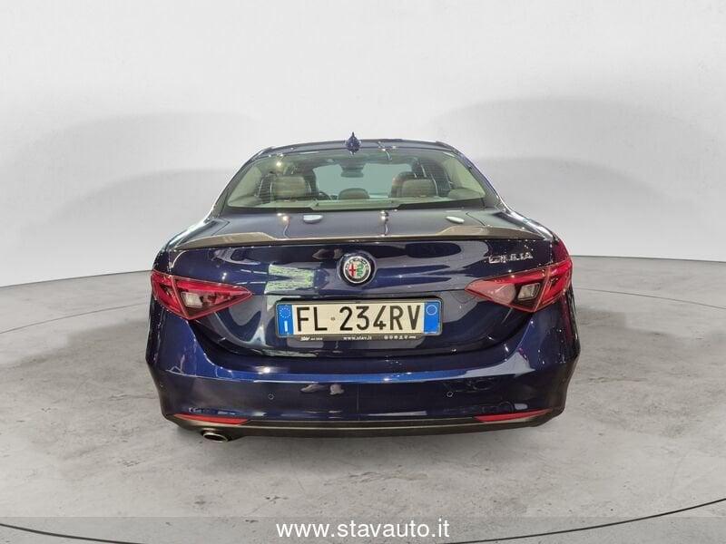 Alfa Romeo Giulia SUPER 2.2T