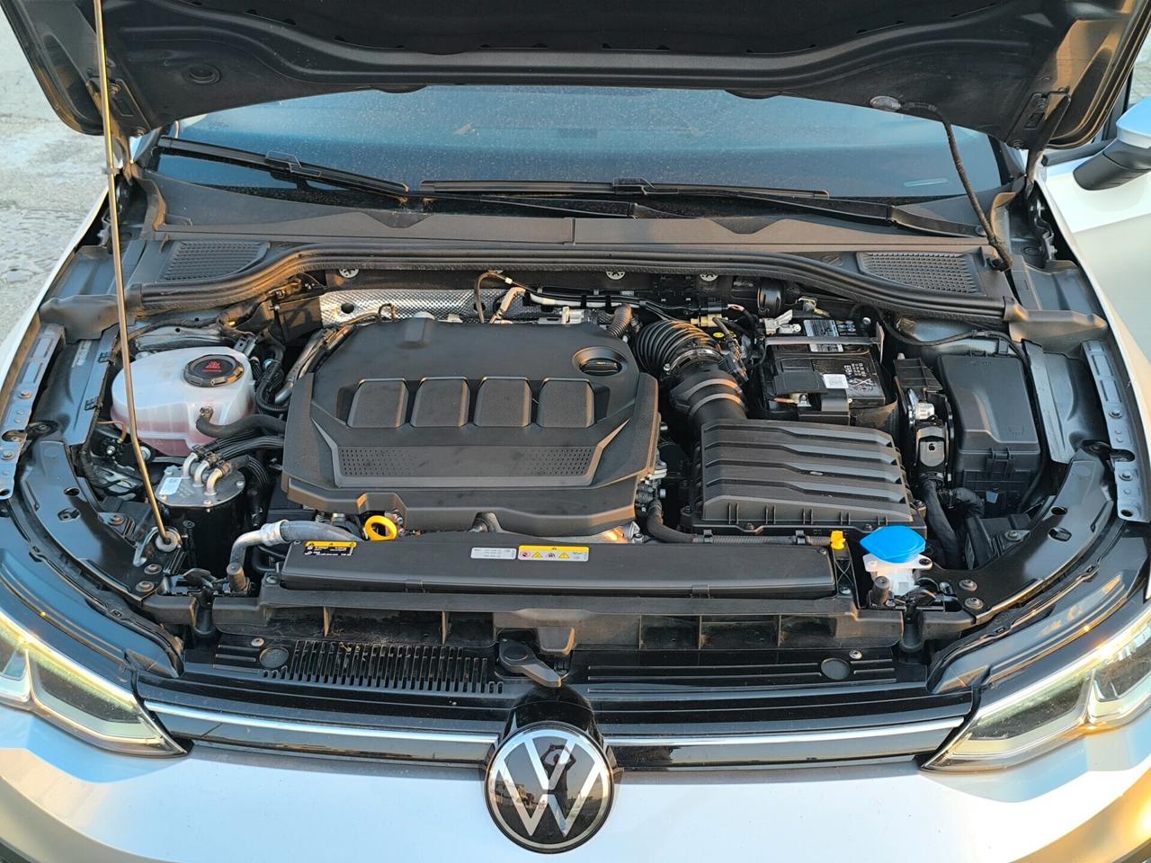 VOLKSWAGEN GOLF 8 2.0 TDI 115cv NAV/LUCI AMBIENT