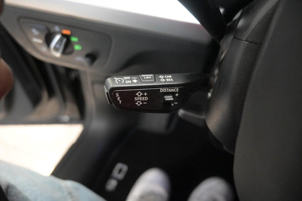 AUDI Q5 40 TDI 204CV S-TRONIC QUATTRO BUSINESS ( FARI LED - CLIMA TRIZONA - ADAPTIVE CRUISE - NAVI - PDC - CERCHI 18 )