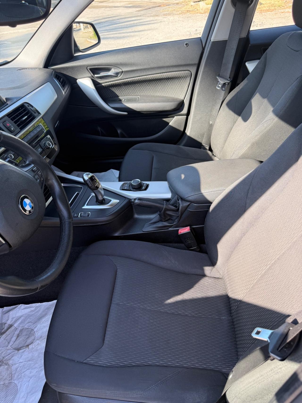 Bmw 116 116d 5p. Urban