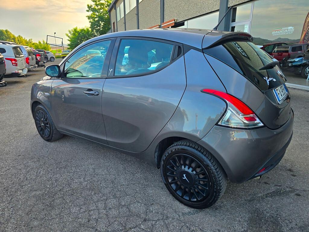 Lancia Ypsilon 1.2 69 CV GPL Ecochic Elefantino